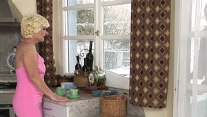 Young and hairy MILF hard pussy fuck