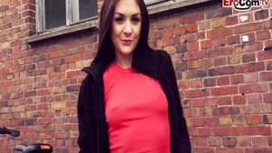 Student gonzo cumshot in the car