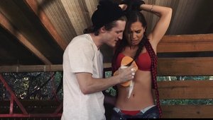 Fetish Network: Aidra Fox helps with sloppy fucking