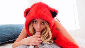 I Know That Girl: Lilly Sapphire dick sucking porno