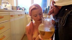Teen uncover natural tits