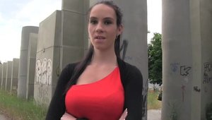 Amateur loves hard pounding HD